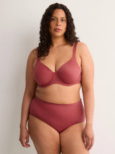 EARTH RED