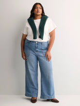 MEDIUM BLUE DENIM