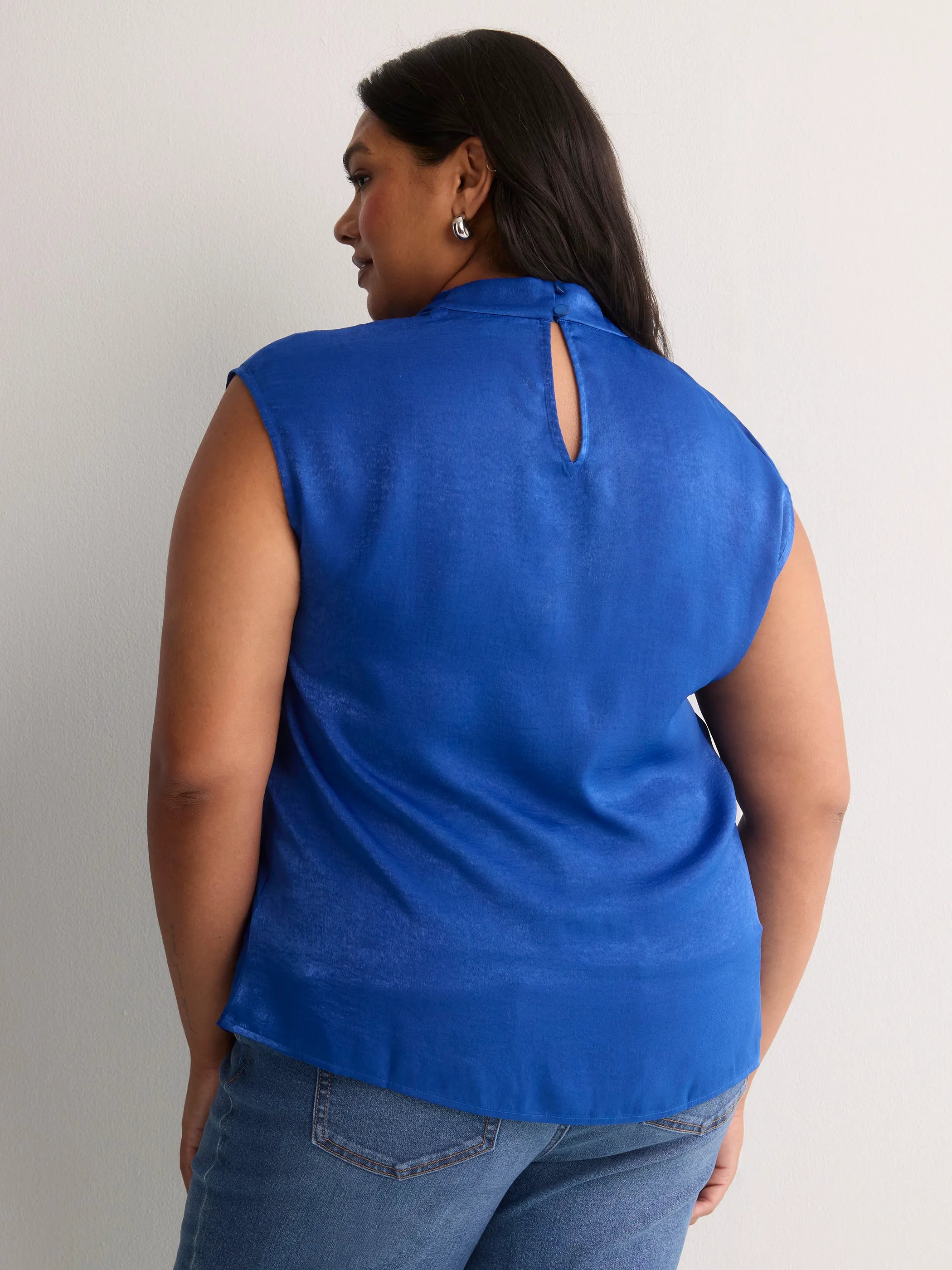 MAZARINE BLUE
