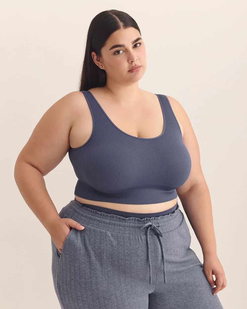 U26 Pe Womens Apparel 404