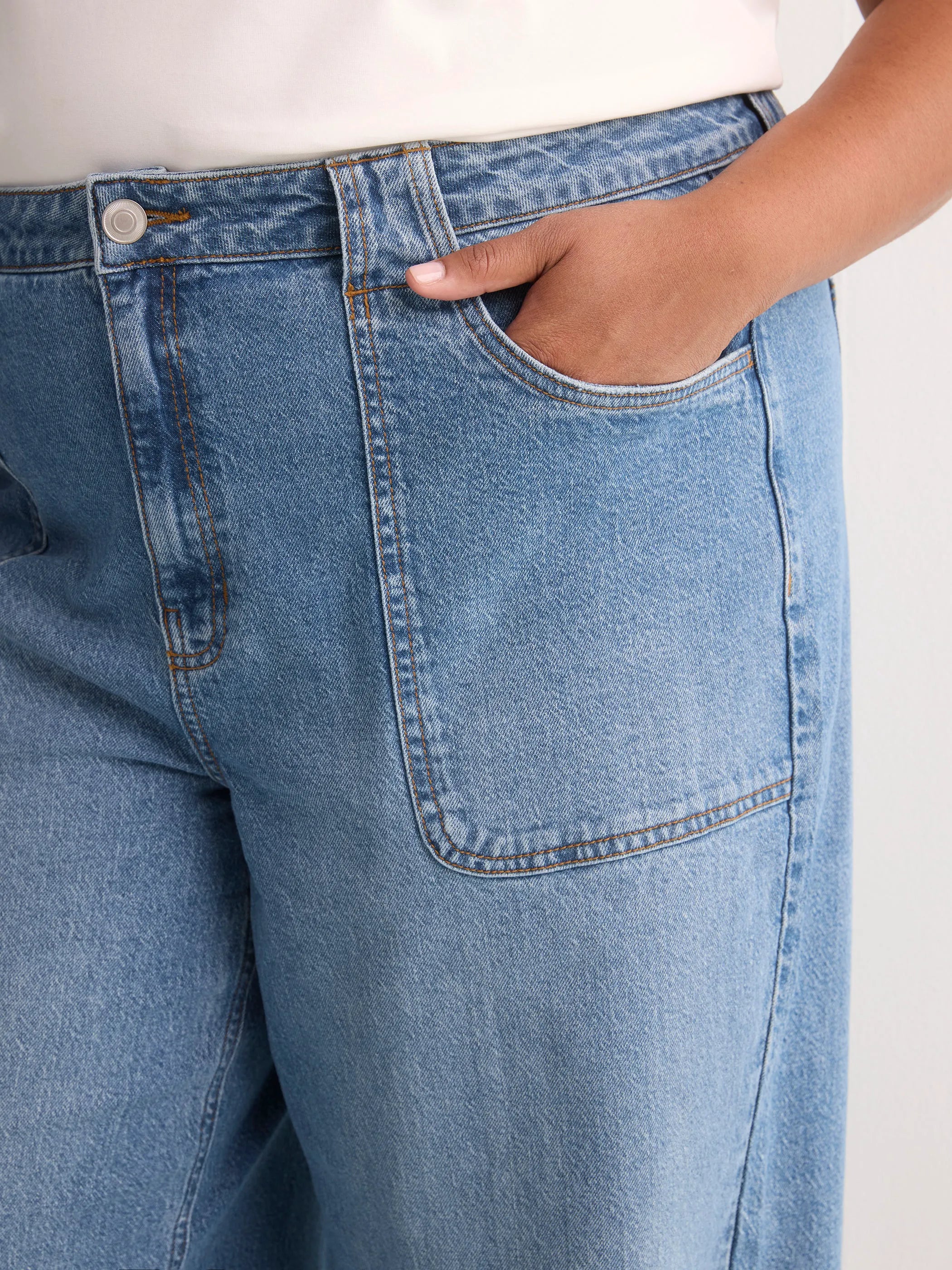 MEDIUM BLUE DENIM