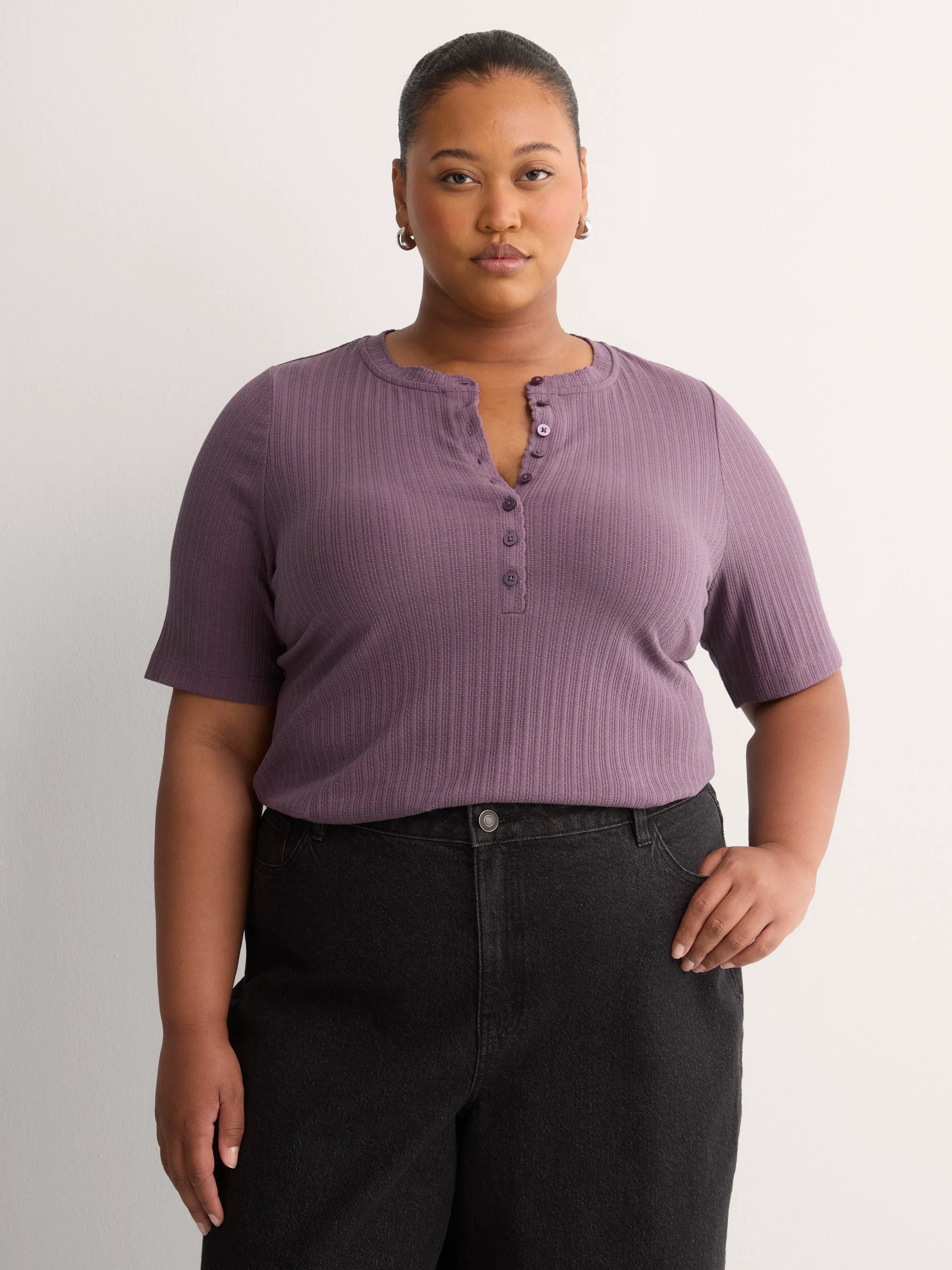 BLACK PLUM