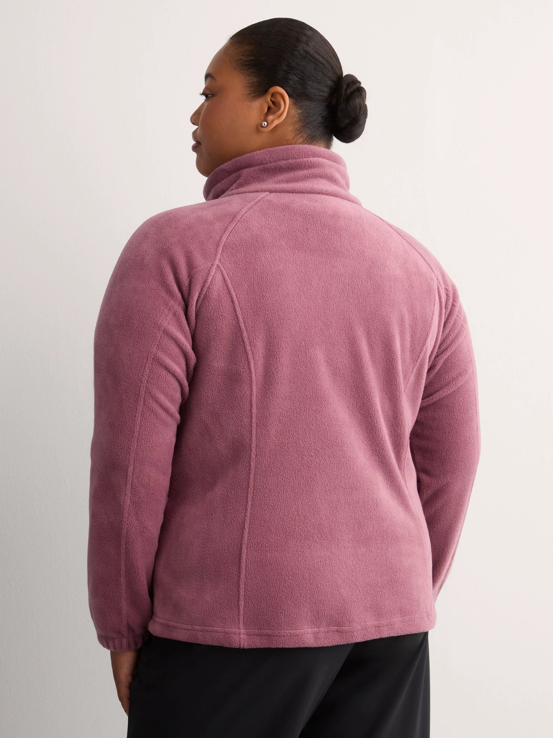 MELLOW MAUVE