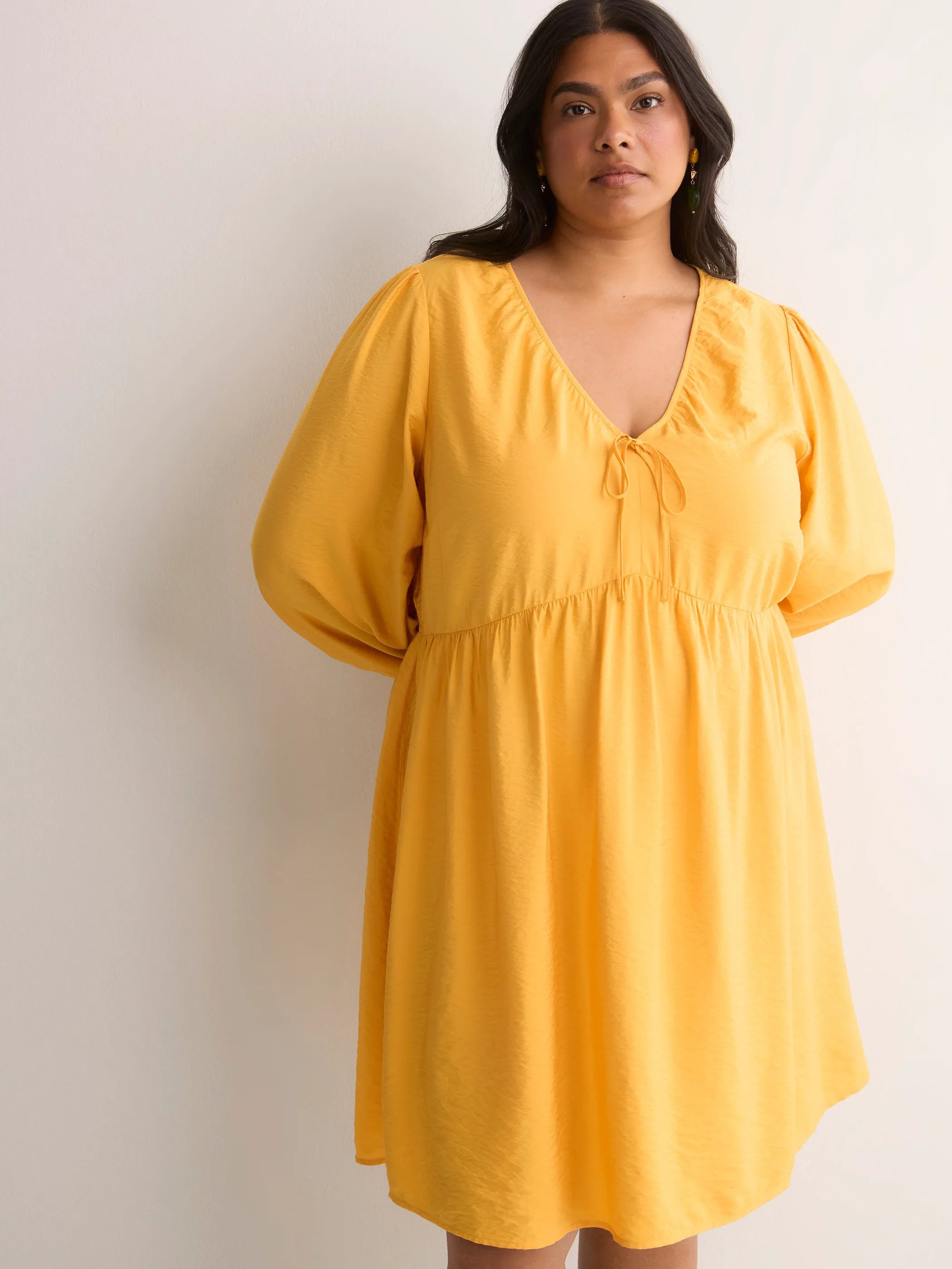 GOLDEN APRICOT
